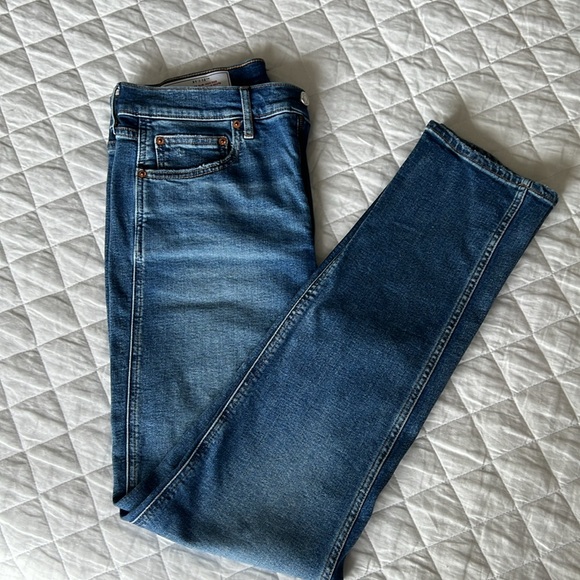 NWOT Gap High Rise Vintage Slim Tall Jeans - Picture 3 of 7